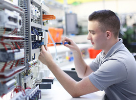 Industrieelektriker 